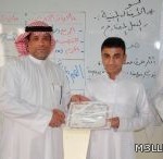 مدرسة زيد  بن حارثة تعود المرضى  بمستشفى التأهيل الطبي