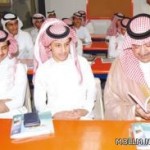 تجمع معلمين منقولين من «الدفاع» أمام «التربية» للمطالبة بحركة نقل خاصة