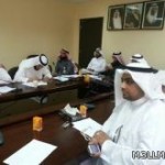 أولياء أمور خريجات الكليات المتوسطة يتجمعون أمام وزارة التربية