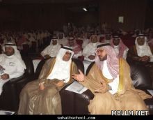 محافظ القطيف يفتتح المعرض الختامي للأنشطة بمدارس القطيف