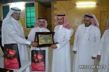 مدرسة الإمام البخاري تختتم أنشطتها والطالب المؤيد مني فارس المدرسة
