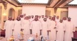 هدايا بـ40 ألف ريال من معلمي الجبيل لمدير متقاعد