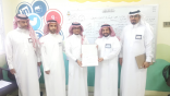 مدير تعليم الشرقية يطلع على مشروع “بحث الدرس” في ابتدائية المنهل