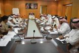 مدير تعليم صبيا يناقش المخصصات المالية مع مديري المكاتب ورؤساء اقسام الشؤون المالية