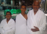 الطفل المخترع الأمريكي من أصل سوداني يؤدي مناسك العمرة
