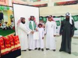مدير مكتب تعليم شرورة يكرم ابن الشهيد مرزوق الصيعري