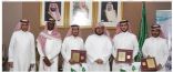 العبدالكريم يكرم منسوبي إدارة الإعلام التربوي بتعليم المدينة