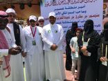 نادي المتوسطة 17 التطوعي للبنات يشارك في حملة النظافة بالسودة