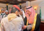 أمير منطقة تبوك يستقبل فريق الكشافة الحاصلين على جوائز محلية وأوسمة عالمية