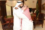 مدير تعليم مكة يطبع قبلة التقدير على جبين أكبر الدارسين بمكة