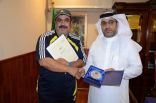 مدير مكتب الصفا بتعليم جدة يكريم مدارس “الشبل الأهلية”