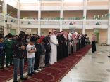 طالب ابتدائي بـ«بريدة» يؤم زملاءه ومعلميه في صلاة الاستسقاء