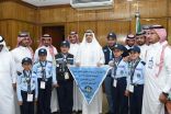 مدير تعليم عسير يكرم أشبال ابتدائية أبها الأهلية