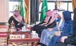 أمير منطقة تبوك يستقبل طلاب وطالبات مدارس الملك عبدالعزيز المتميزين