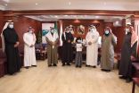 بالأسماء والصور.. مدير تعليم البكيرية يكرم الفائزين بمسابقة “إجلال”