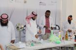 مدير تعليم شرق الرياض يزور معرض المراكز العلمية المتنقلة