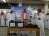 مدرسة الصديق تكرم طلابها ومعلميها بحضور مدير مكتب التعليم بالخبر