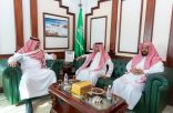 محافظ الوجه يلتقي مدير تعليم منطقة تبوك