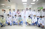رئيس جامعة الجوف يزور كليتي ” الطب وطب الأسنان ”  ويدشن عيادة  ” طب الأسنان ”  المتنقلة