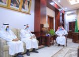 مدير التعليم الراجح يزور العريفي بمناسبة تعينه محافظا للبكيرية