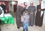 مدير عام إدارة التوجيه والإرشاد بوزارة التعليم يدشن حملة توزيع كسوة الشتاء الخيرية لطلاب مدارس المراكز والهجر في منطقة تبوك