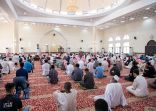 خطباء الجمعة .. يحثون أولياء أمورهم و منسوبي التعليم للحصول على جرعتين من لقاح كورونا قبل بداية العام الدراسي الجديد 