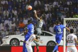 الهلال ينفرد بالصدارة والخليج يحقق تعادل ثمين